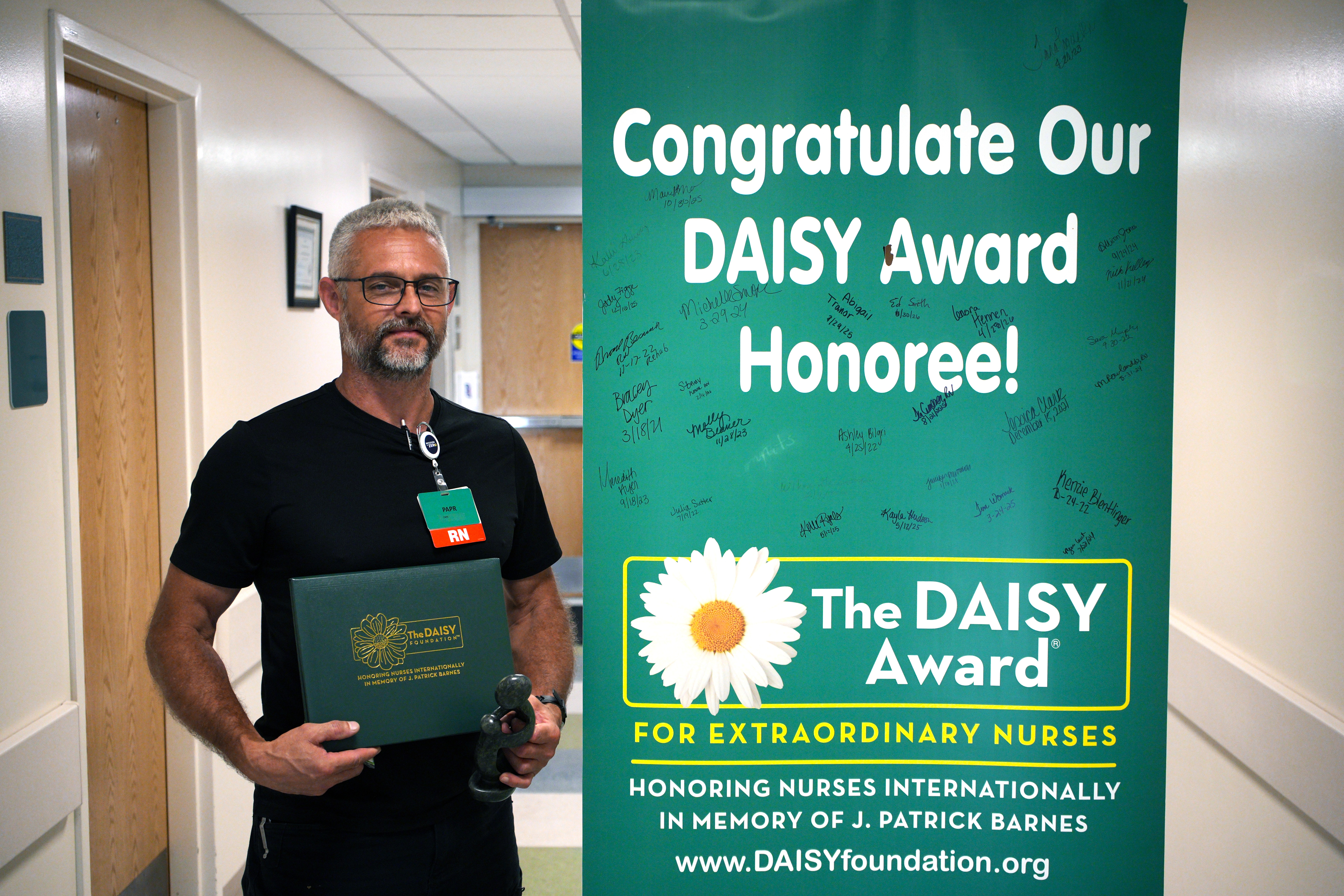 A calm presence, quick thinking, and genuine compassion during a critical moment have earned Ed Smith Blessing Health System’s DAISY Award.